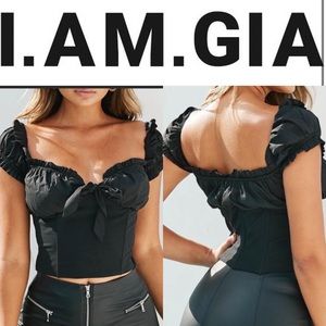NEW!! I am Gia Naomi corset style  top 💕
